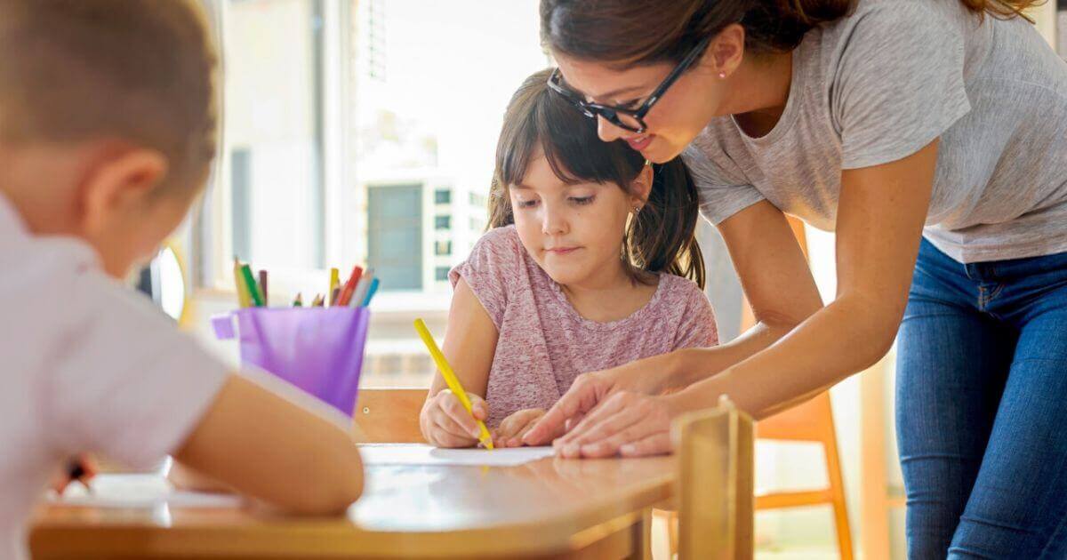Assistante maternelle et enfants