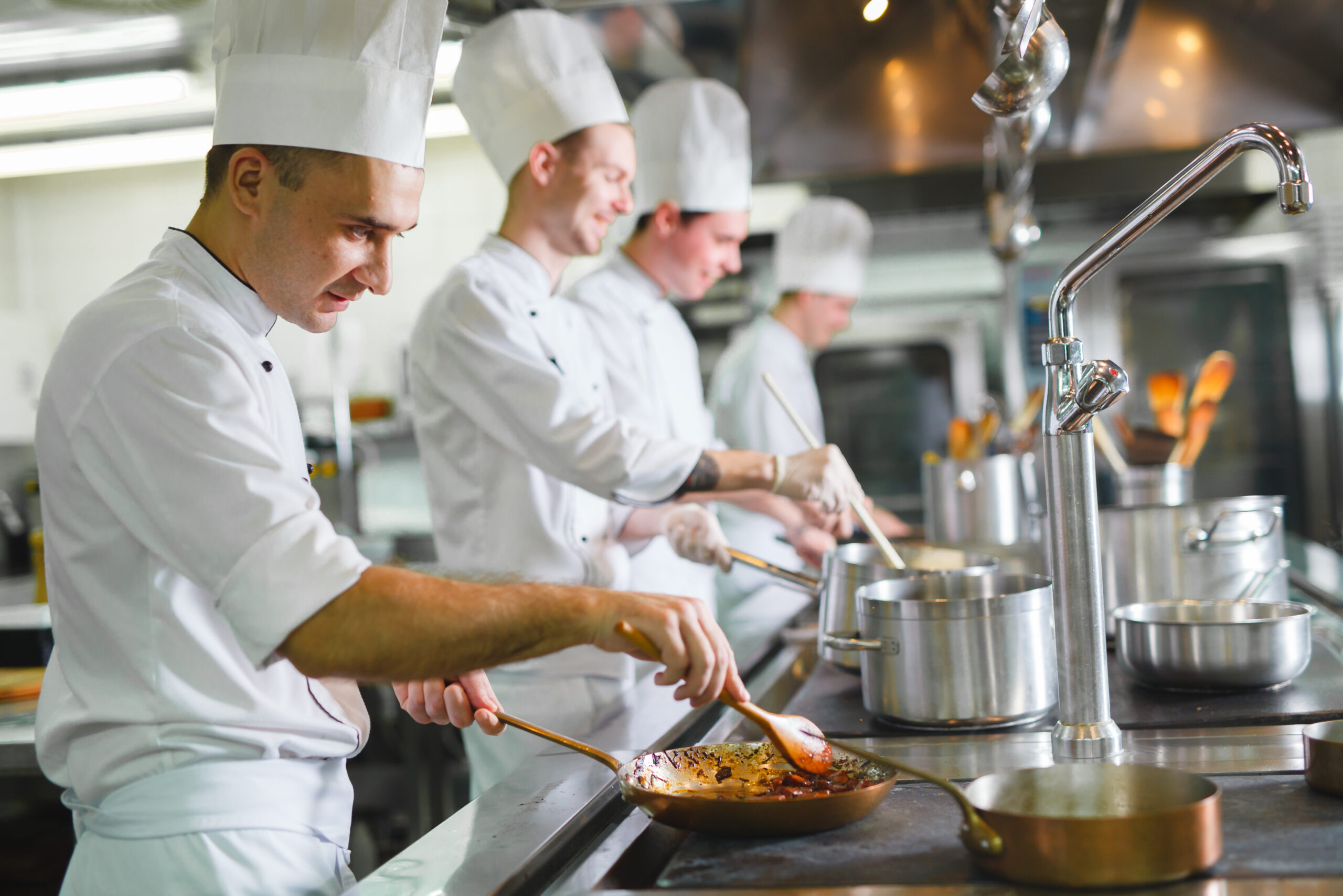 Que faire après un CAP Cuisine à distance ? Débouchés métiers