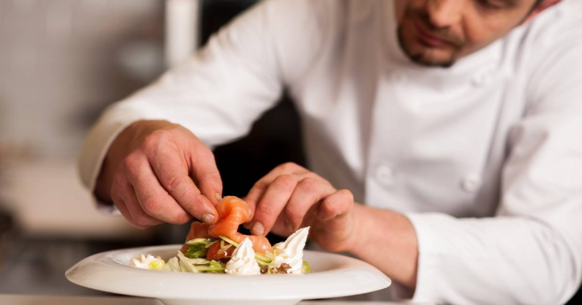 Cuisiner, Faire De La Nourriture Et Travailler Comme Chef Dans Une