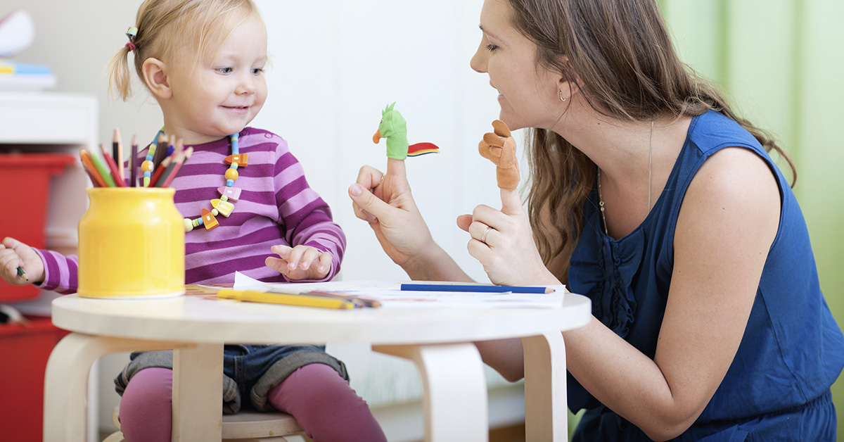 Se reconvertir petite enfance