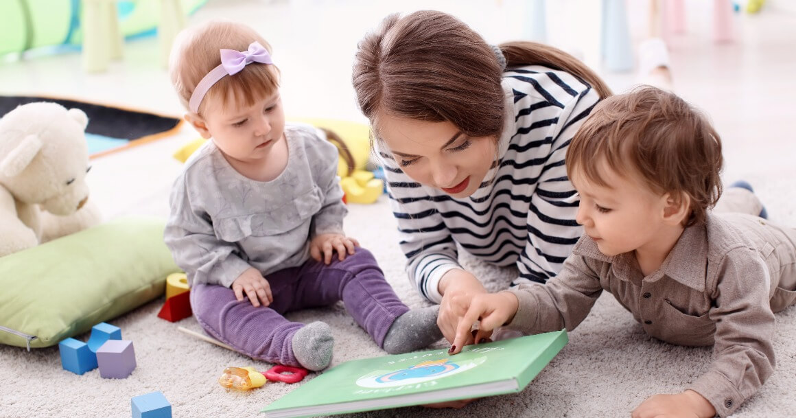 Devenir auxiliaire de puériculture avec un CAP Petite Enfance